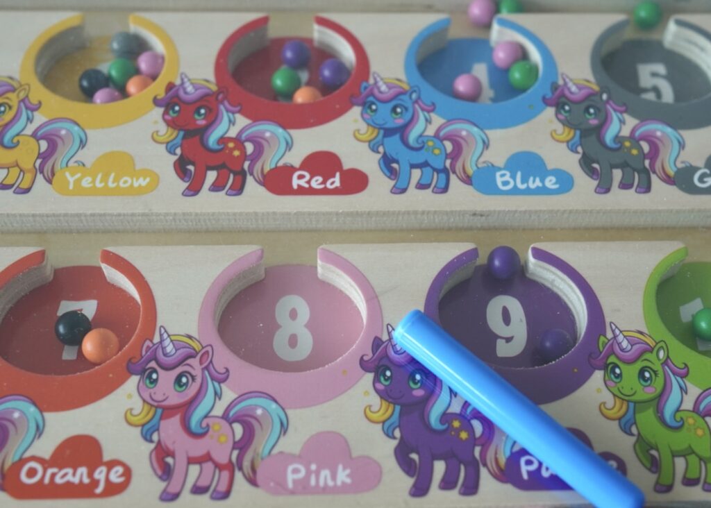 モンテッソーリ おもちゃ