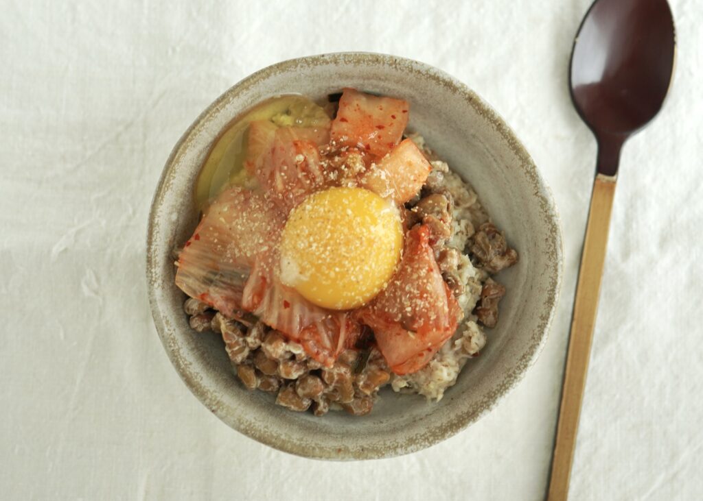 キムチ納豆　卵かけ オートミール