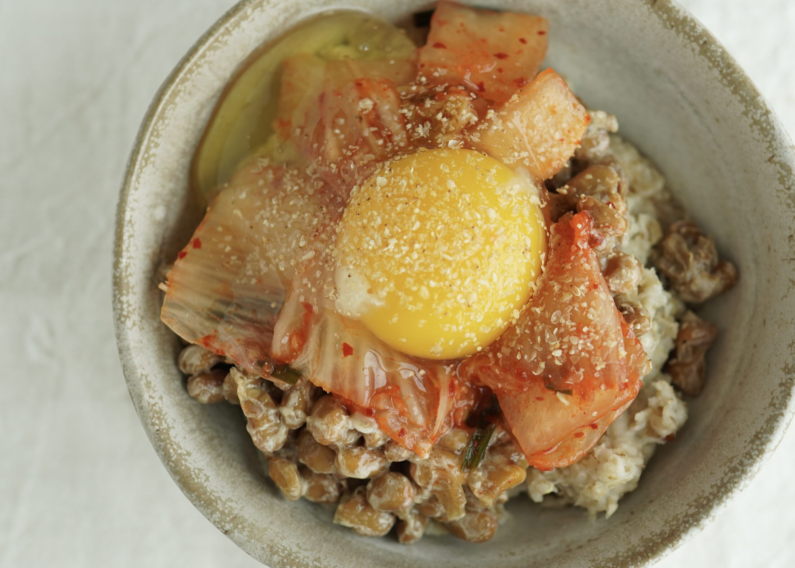 キムチ納豆卵かけご飯